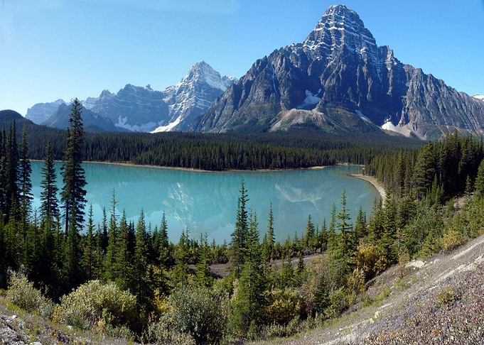 Mountains at Lake Forest