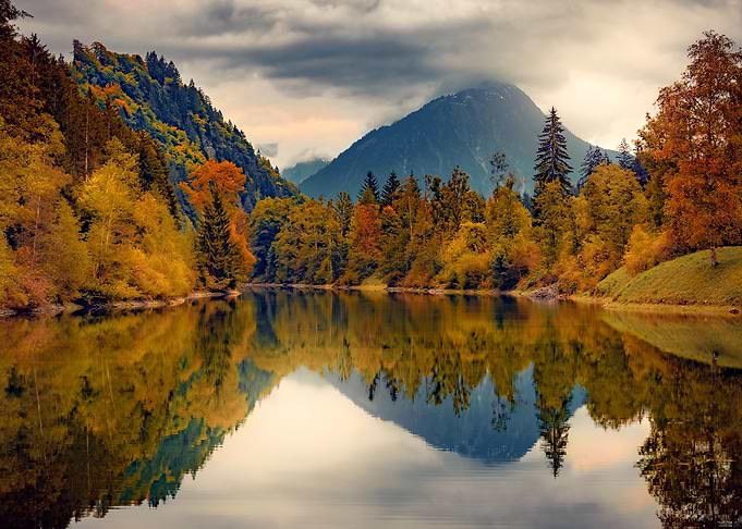 Auwald lake Bavaria
