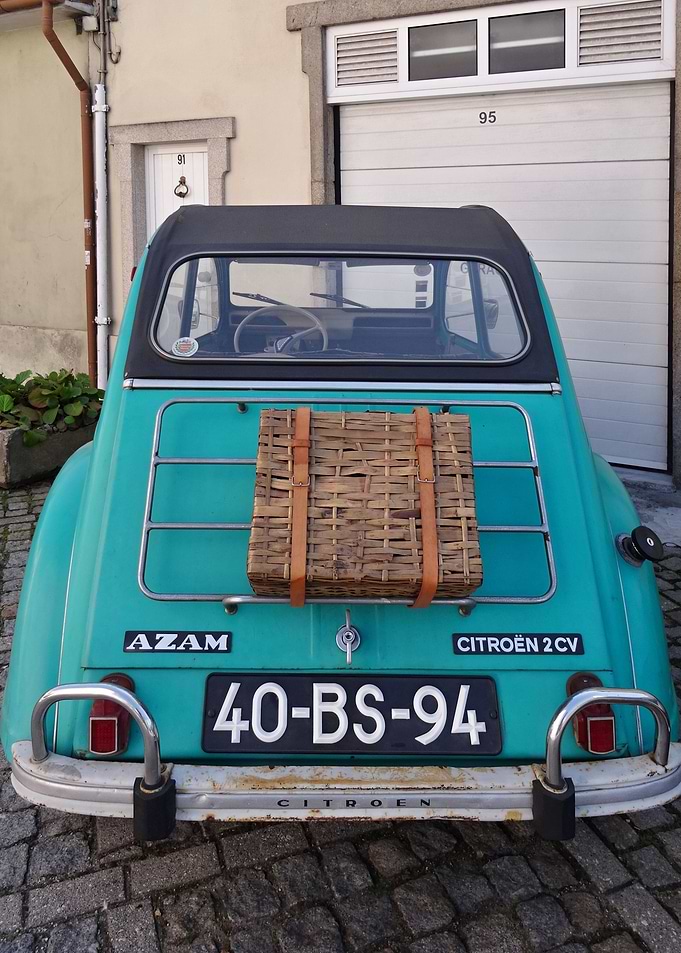 Mint Citroen 2 CV 01