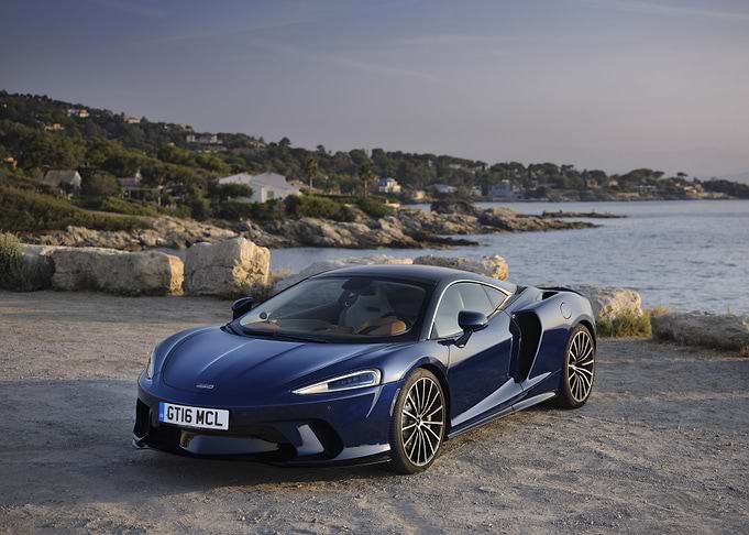 McLaren GT