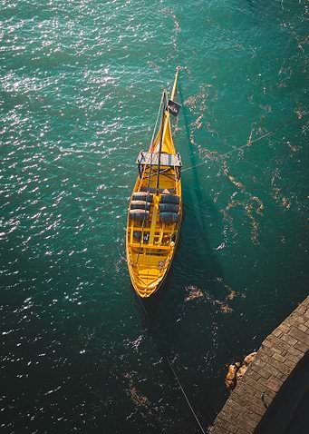 Boat in Porto