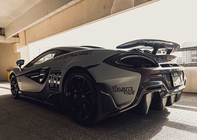 McLaren 570S Couple
