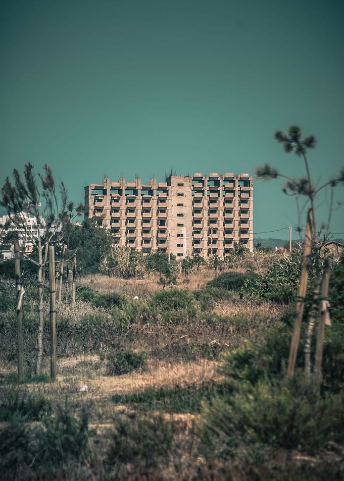 Empty I