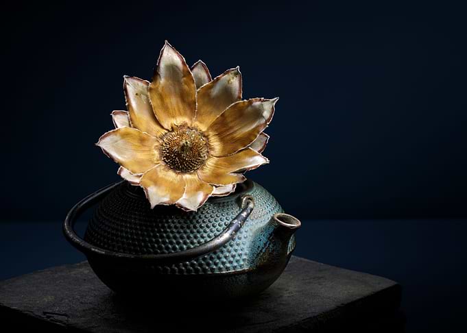 Kettle and flower
