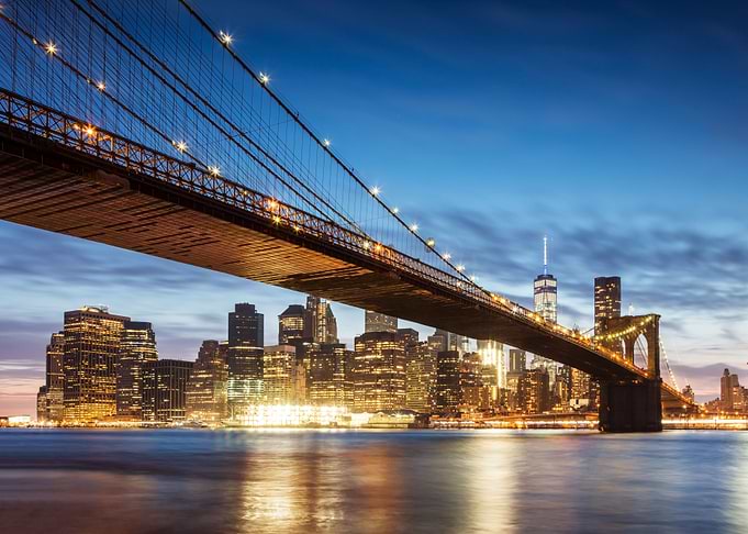Brooklyn bridge at night