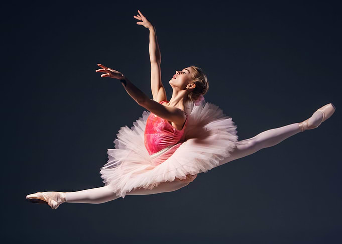 Ballet and dancing 32