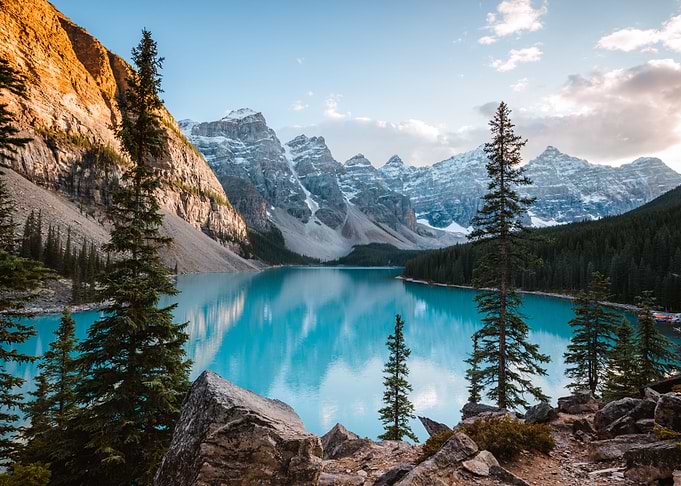 Moraine lake at sunset