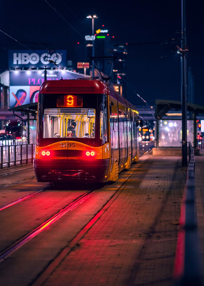 Tram No 9 night travel