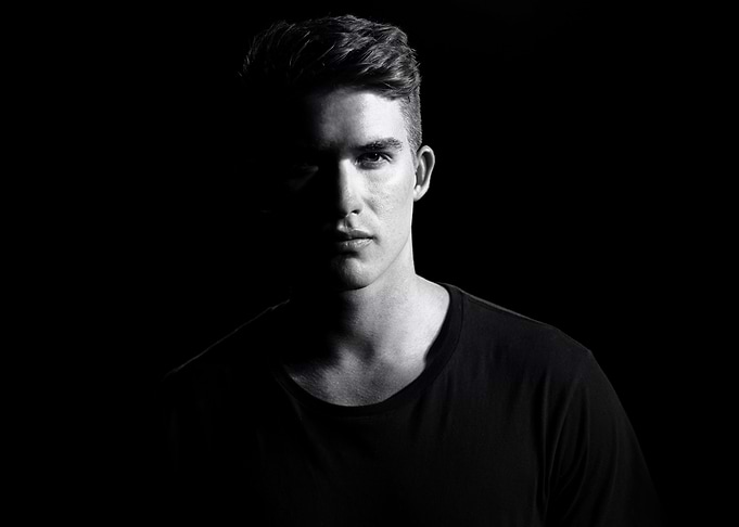 Man face minimalism