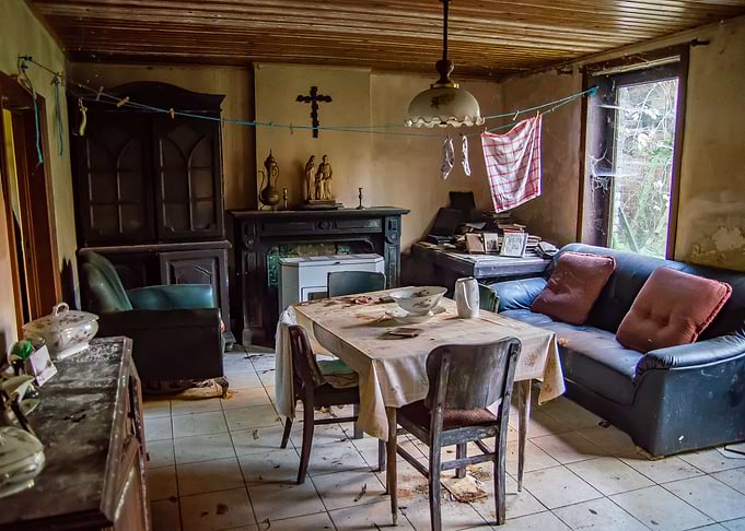 Farmhouse salon