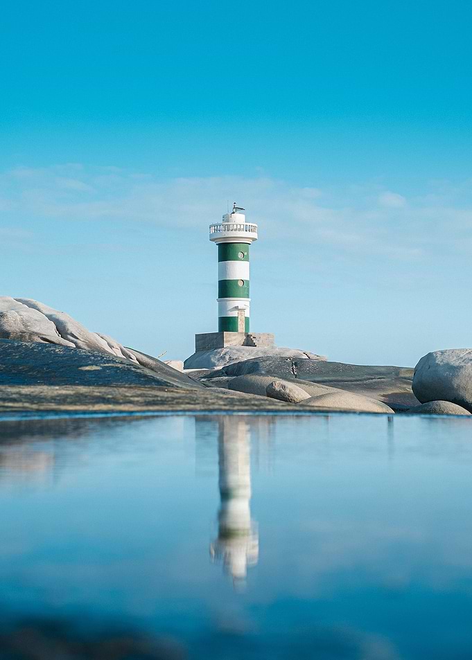 Pristine lighthouse Image