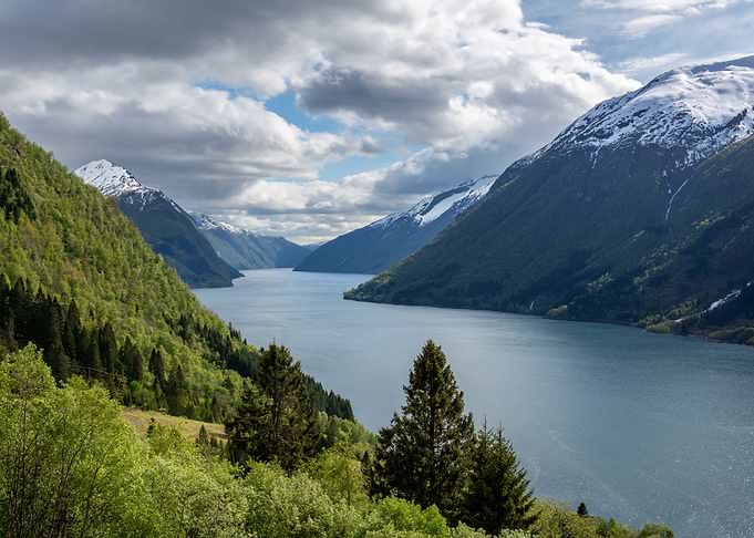 Fjord Light