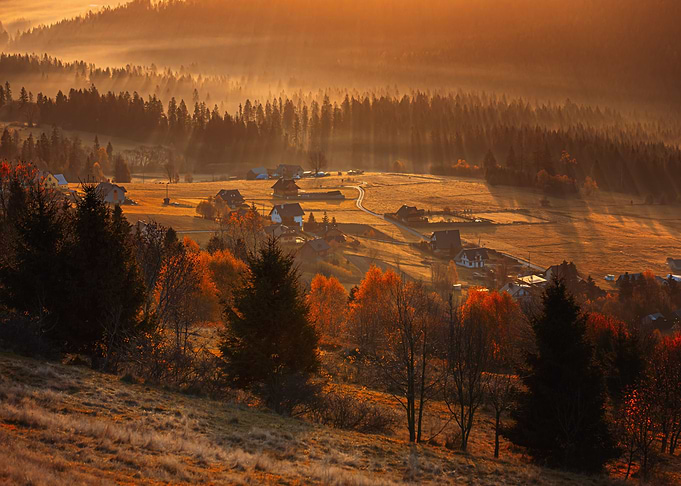 Travel and autumn valley