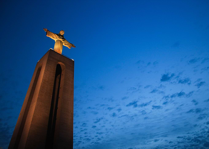 Almada Portugal
