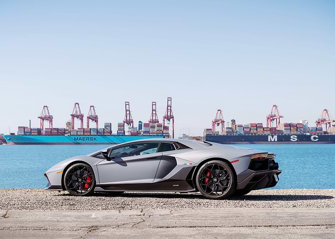 Lamborghini Aventador