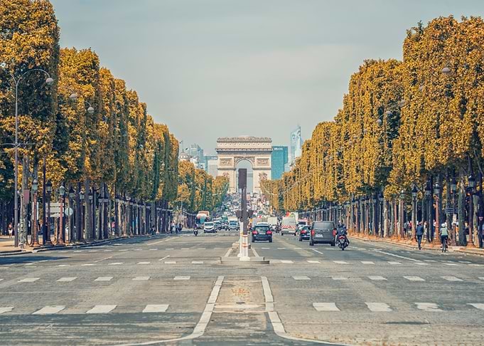 Champs Elysees Avenue