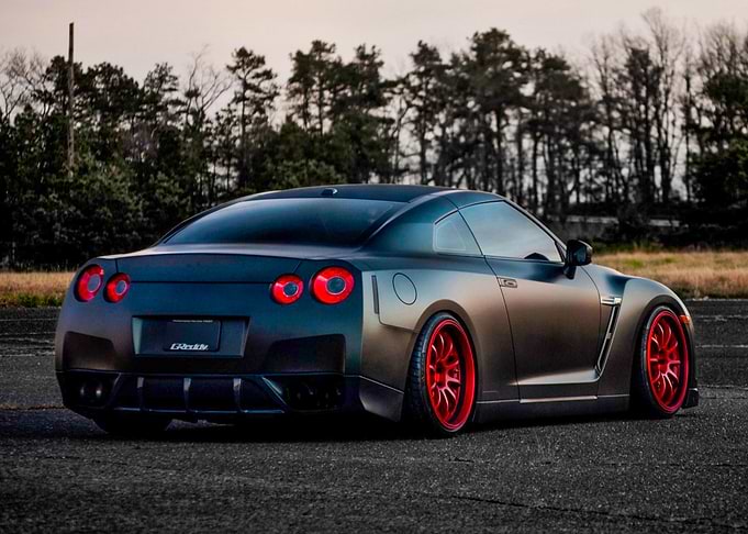 Nissan R35