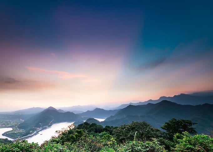 Sunrise over the reservoir
