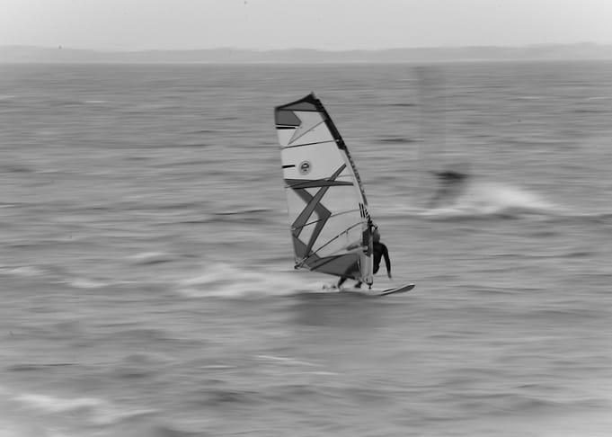 Full speed windsurfing