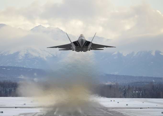 F22