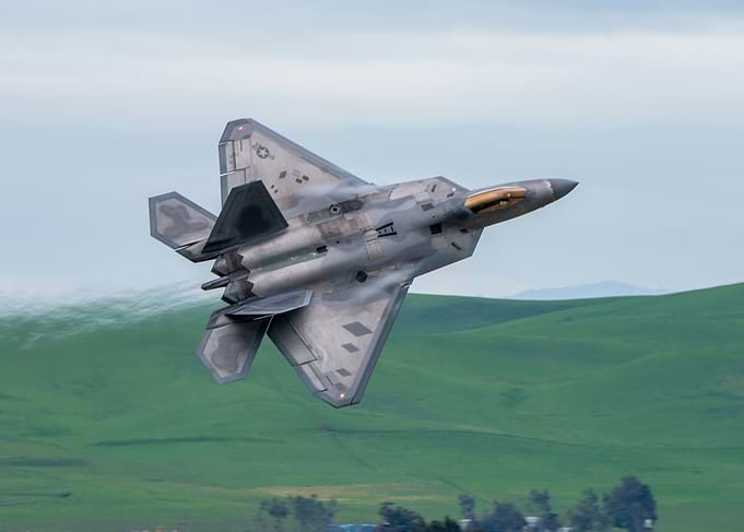 F22