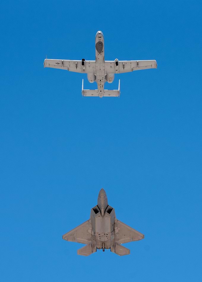 F22 and Thunderbolt