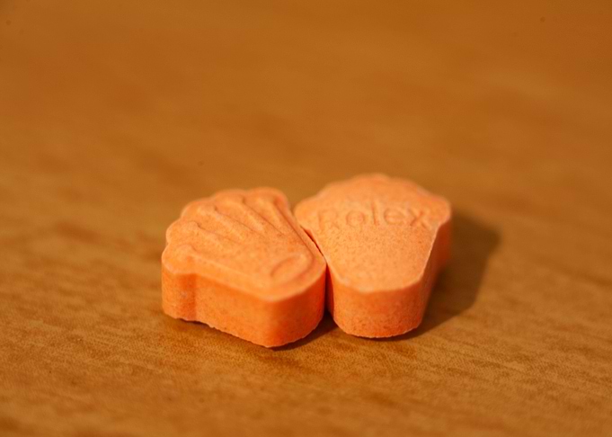 Orange ecstacy pills macro