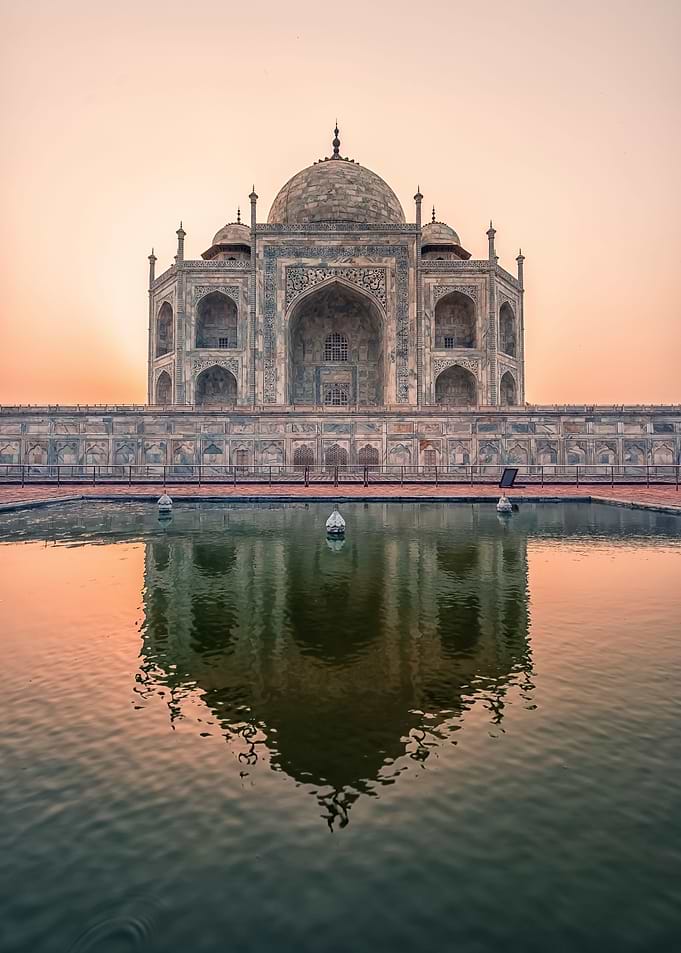 Taj Refllection