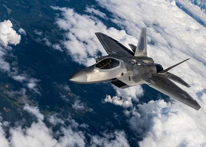 F22 in the air