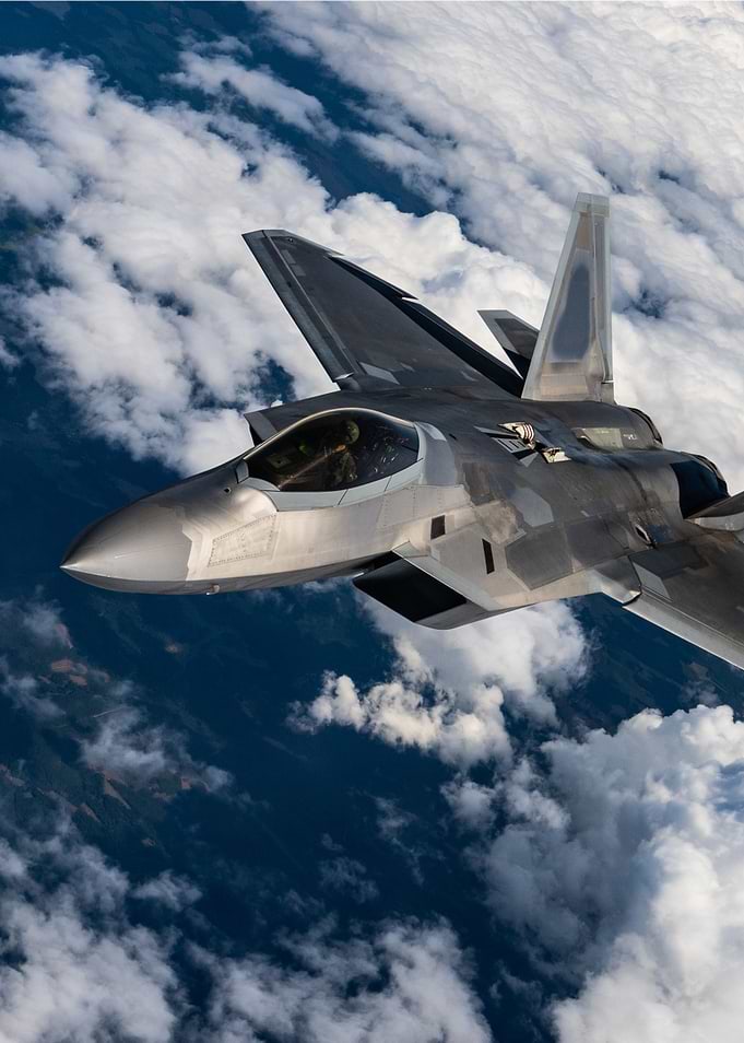F22 in the air