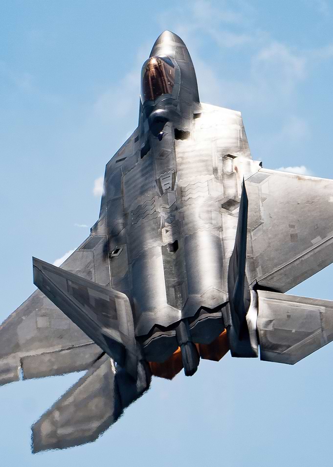 F22 in the air
