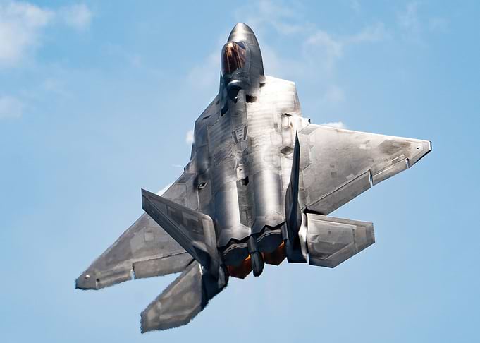 F22 in the air