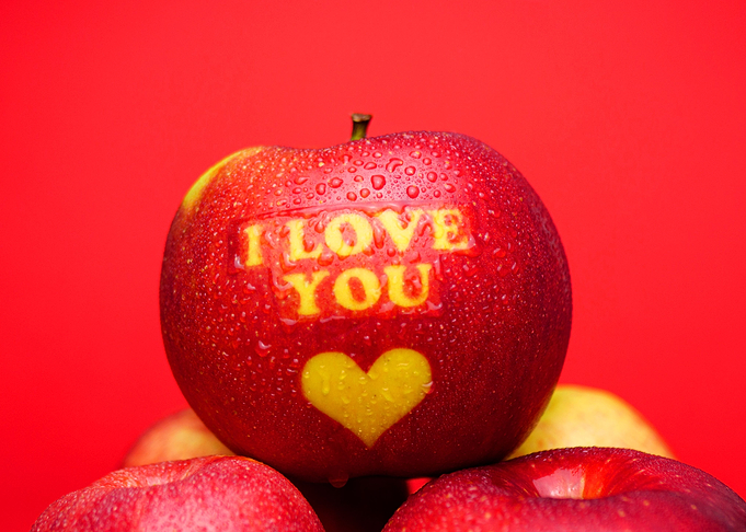 Valentine Apple