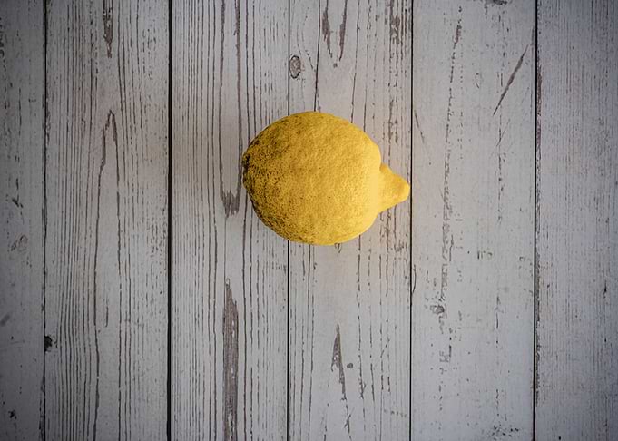 lemon on the table