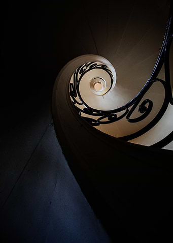 Upward spiral staircase
