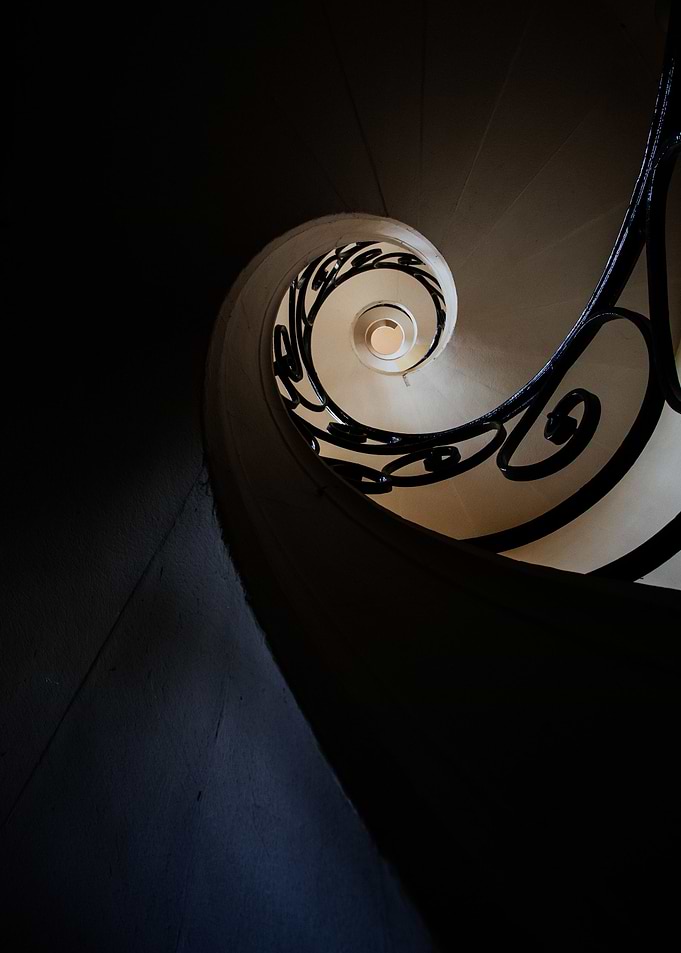 Upward spiral staircase