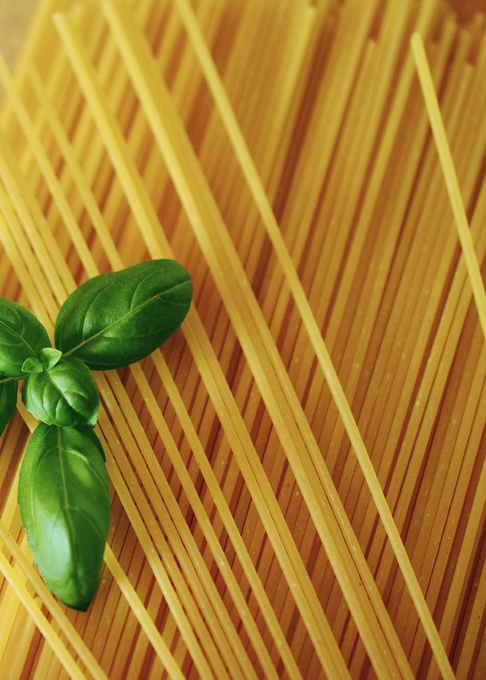 spaghetti basil