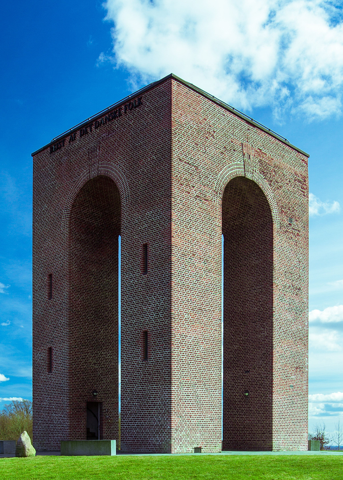 Ejer Bavnehoej