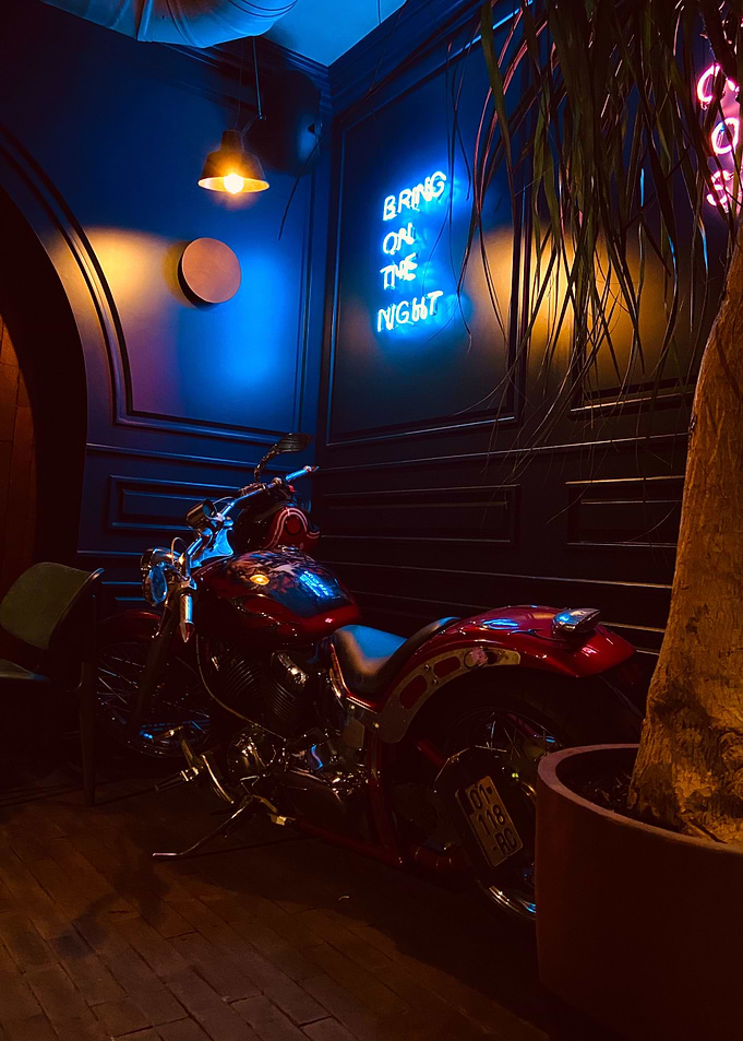 Cafe Racer Bike