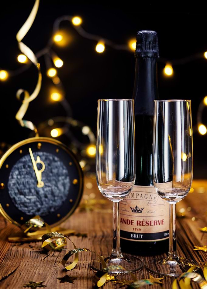 Champagne and countdown