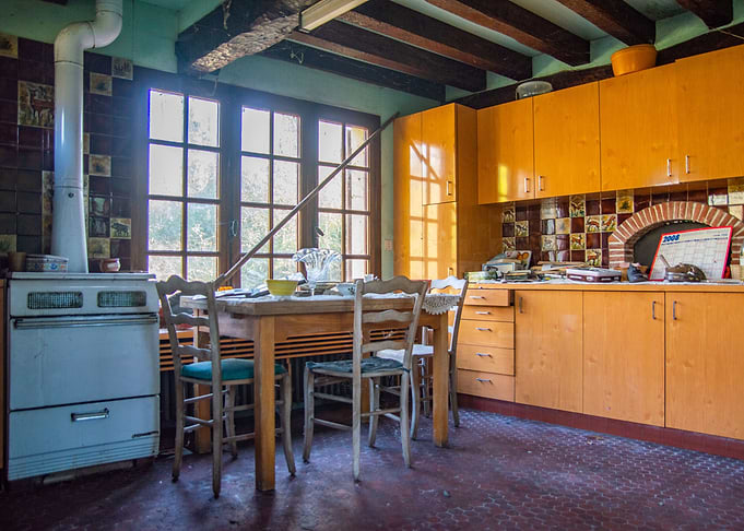 The old kitchen in the mil
