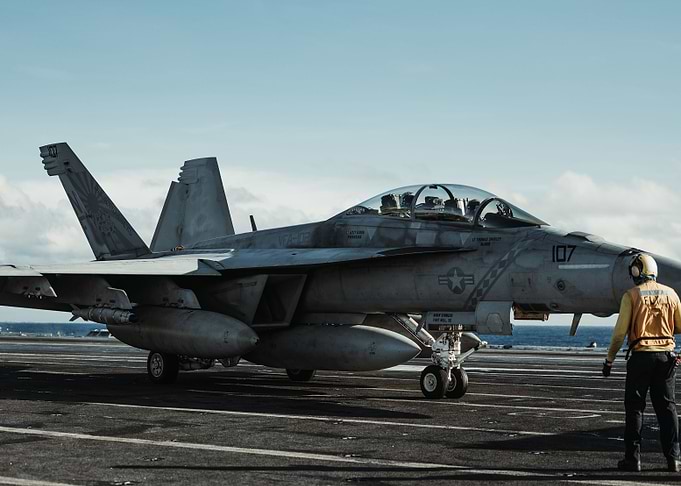 US MILITARY JET