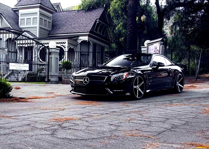 Mercedes Benz SLS AMG