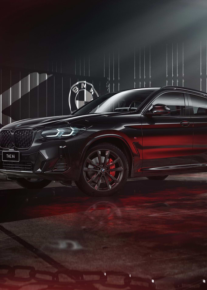 Black BMW X4 M sport 2022