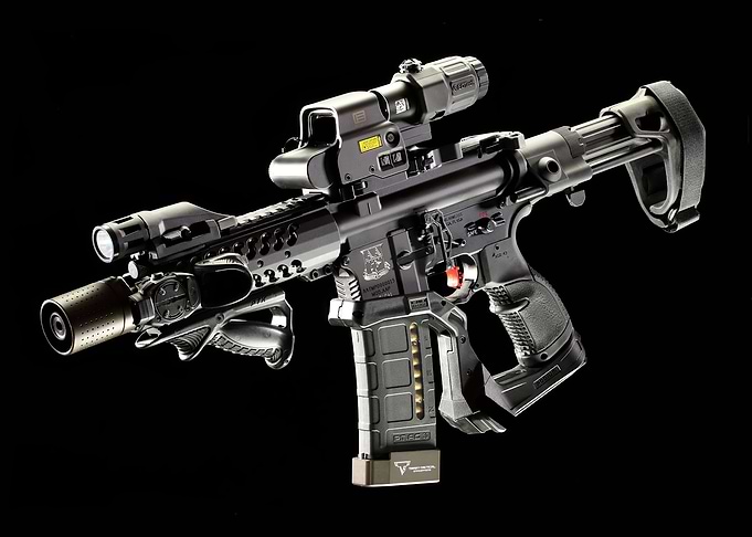 MILITARY TACTICAL GUN