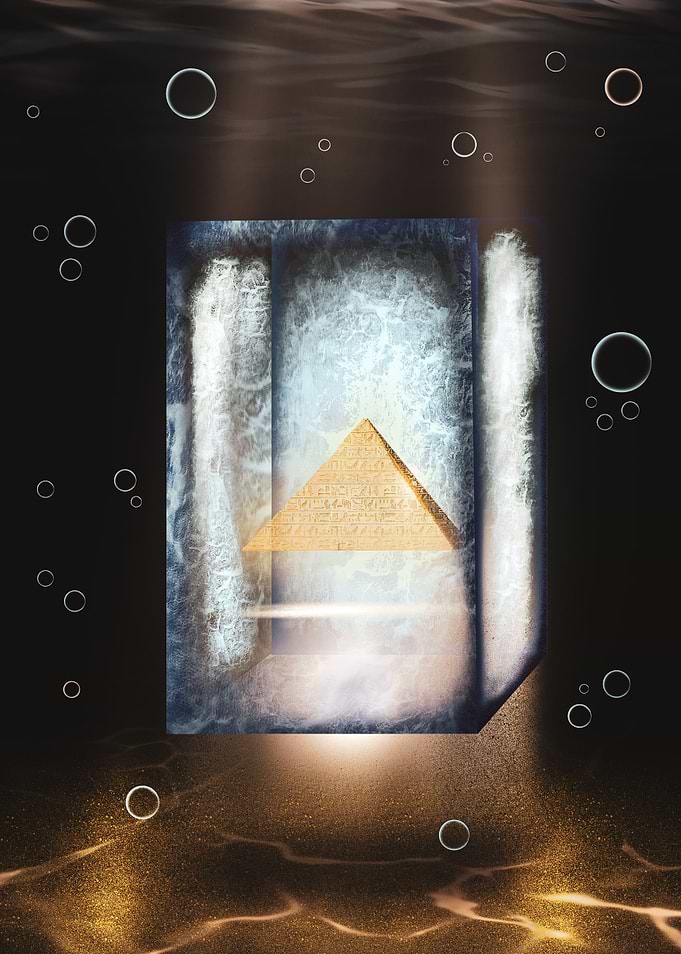 paint pyramid in water