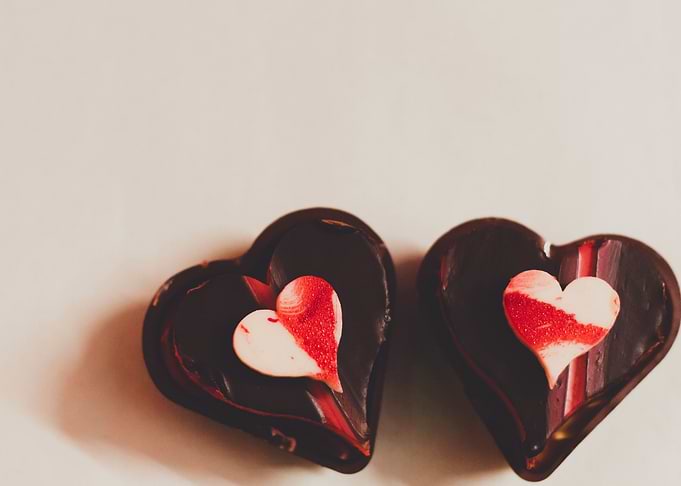 LOVE CHOCOLATE