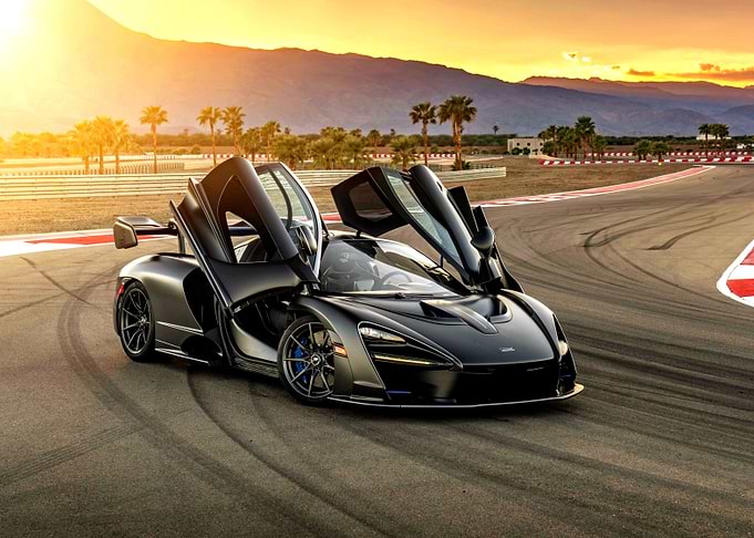 McLaren Senna