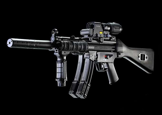 MILITARY RIFLE