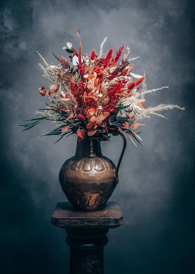 Dried flower bouquet red